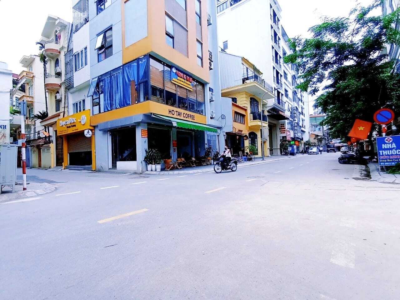 Bán nhà mặt phố Đ. Võng Thị, P. Bưởi, Q. Tây Hồ, Tp. Hà Nội