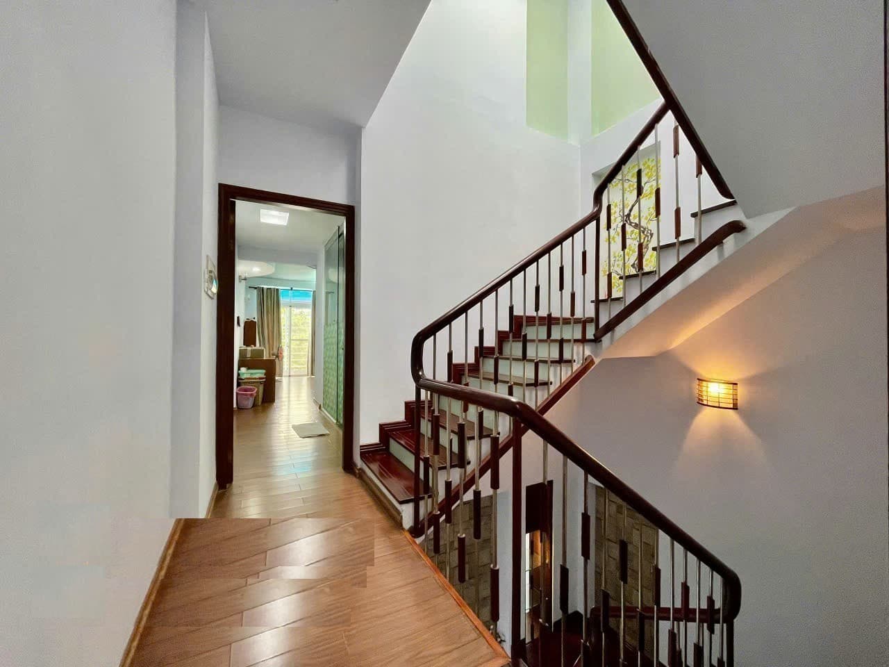 Cho thuê Nhà đường Số 37, PTân Phong, Dt 88m², hầm, 3 lầu Giá 30 Triệu/tháng - Ảnh 2