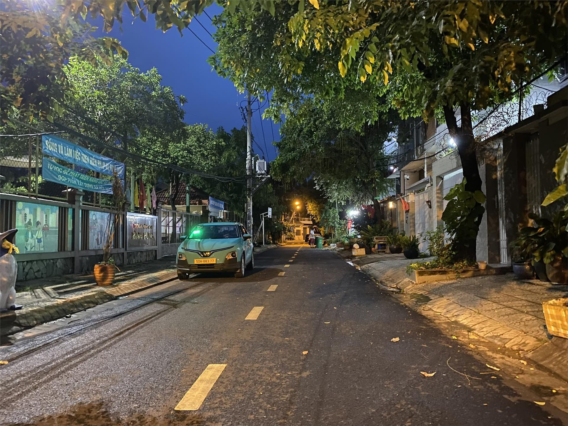 Bán nhà lô gốc 78m2 ,Phong Phú , Bình Chánh1 trệt , 3 lầu , 5PN.chỉ 6 tỷ