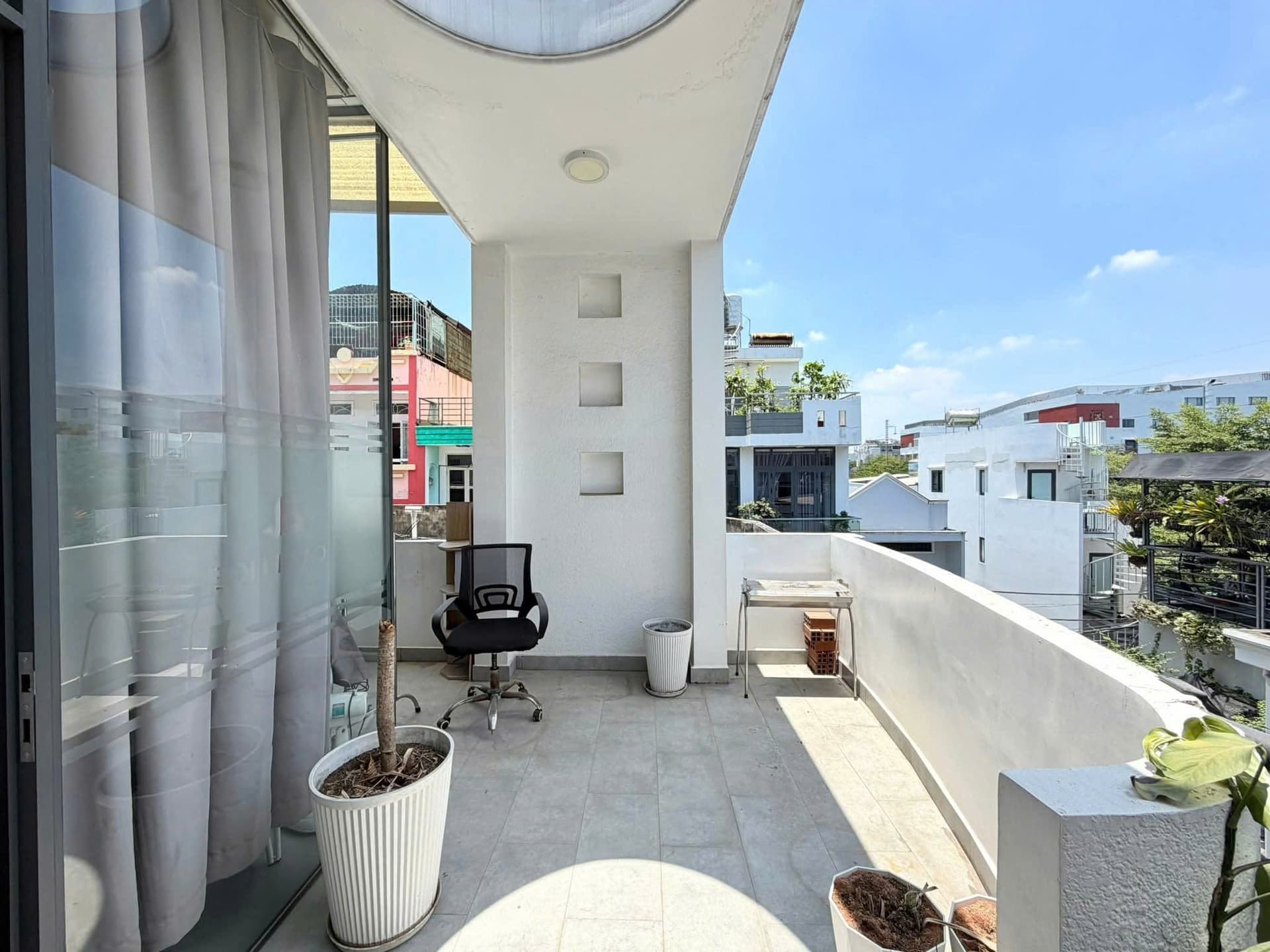 Bán XE TẢI TRÁNH - PHAN VĂN TRỊ BÌNH THẠNH - SÁT VÁCH VINCOM & EMART - NGANG 5M CỰC HIẾM - Ảnh 2