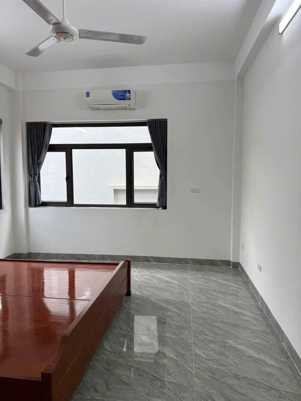 Cho thuê NHÀ SẠCH ĐẸP - FULL ĐỒ ngõ 63 Lê Đức Thọ, Nam Từ Liêm 35M x 5T giá 12 triệu