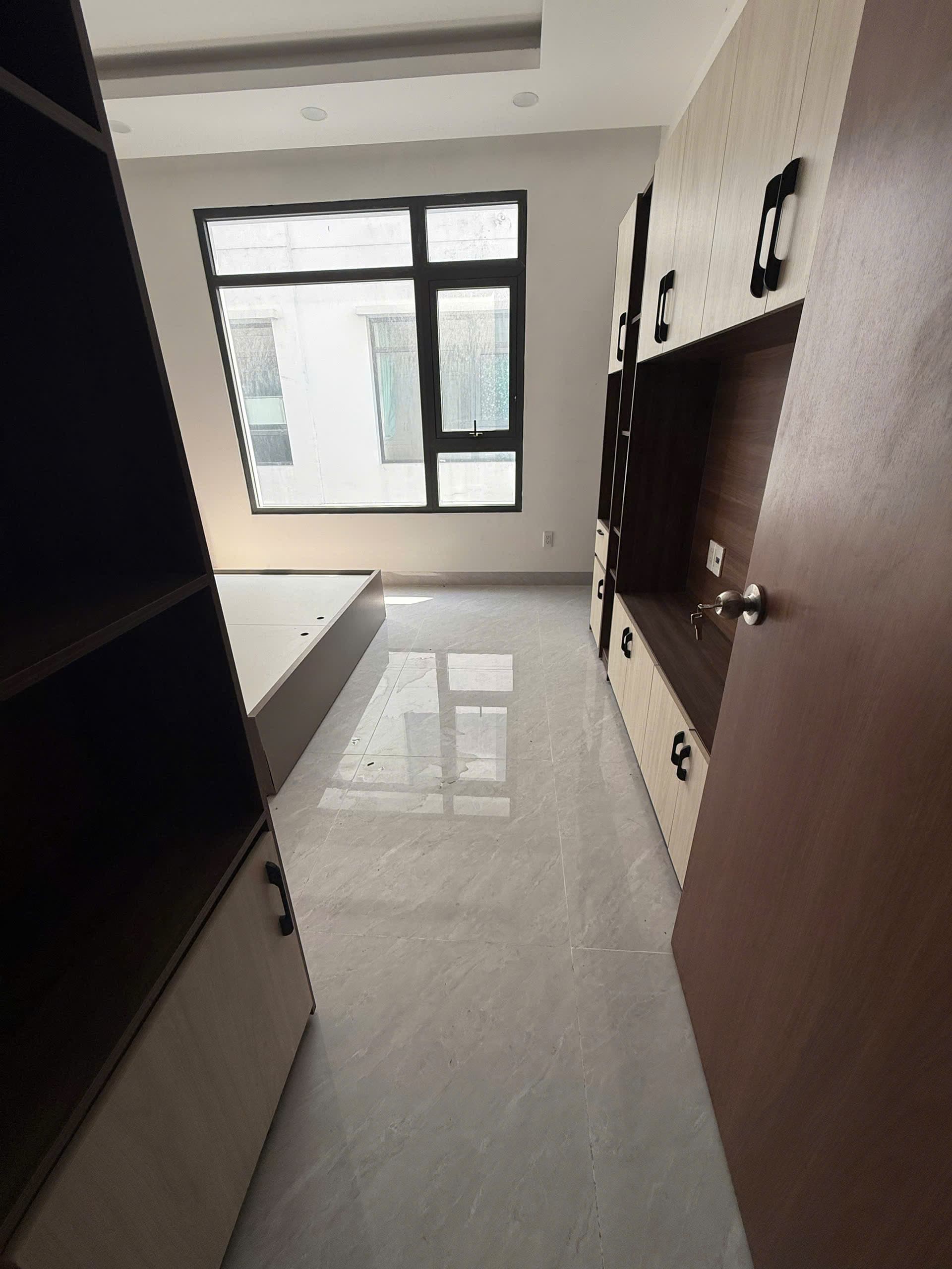 Cho thuê Nhà mặt tiền Phường Phú Hữu, Quận 9, Diện tích 102m², Giá 30 Triệu/tháng - Ảnh 3