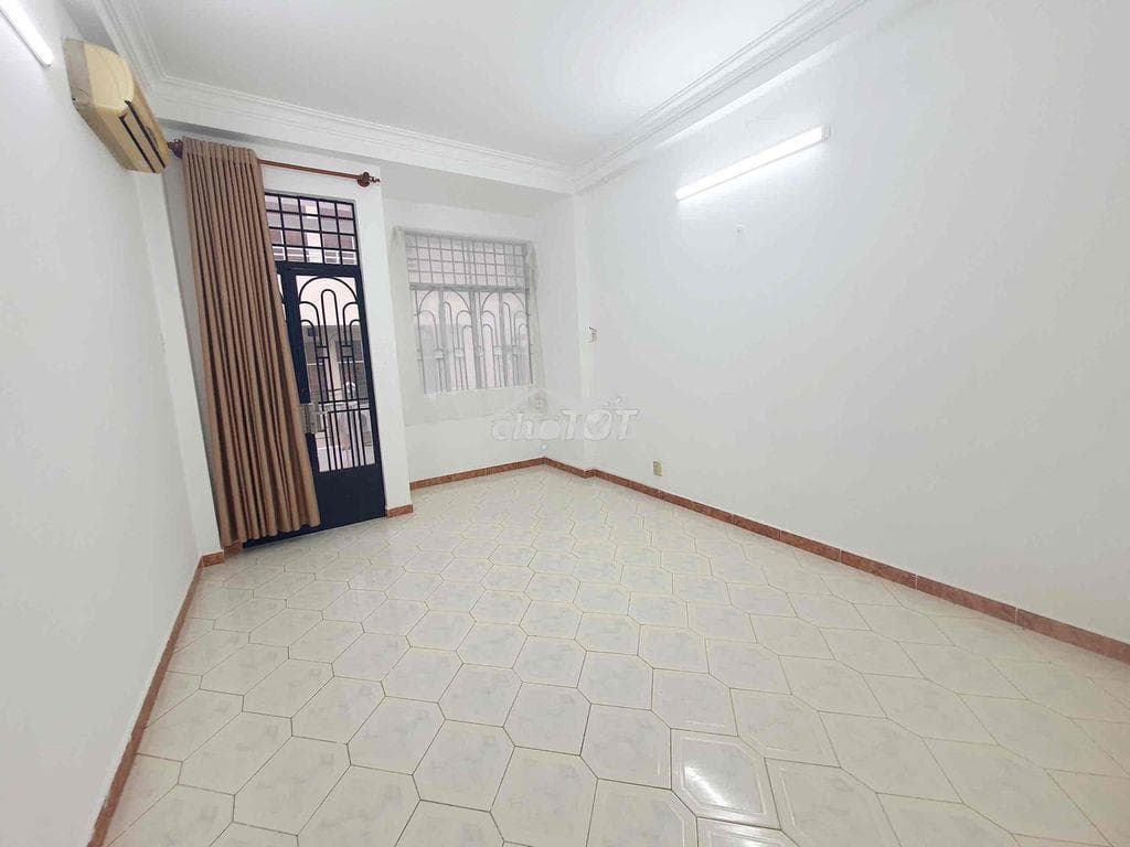 Cho thuê nhà riêng 🍀🍀hẻm xe tải nguyễn duy cách mt 30m | 5pn 4wc - Ảnh 3