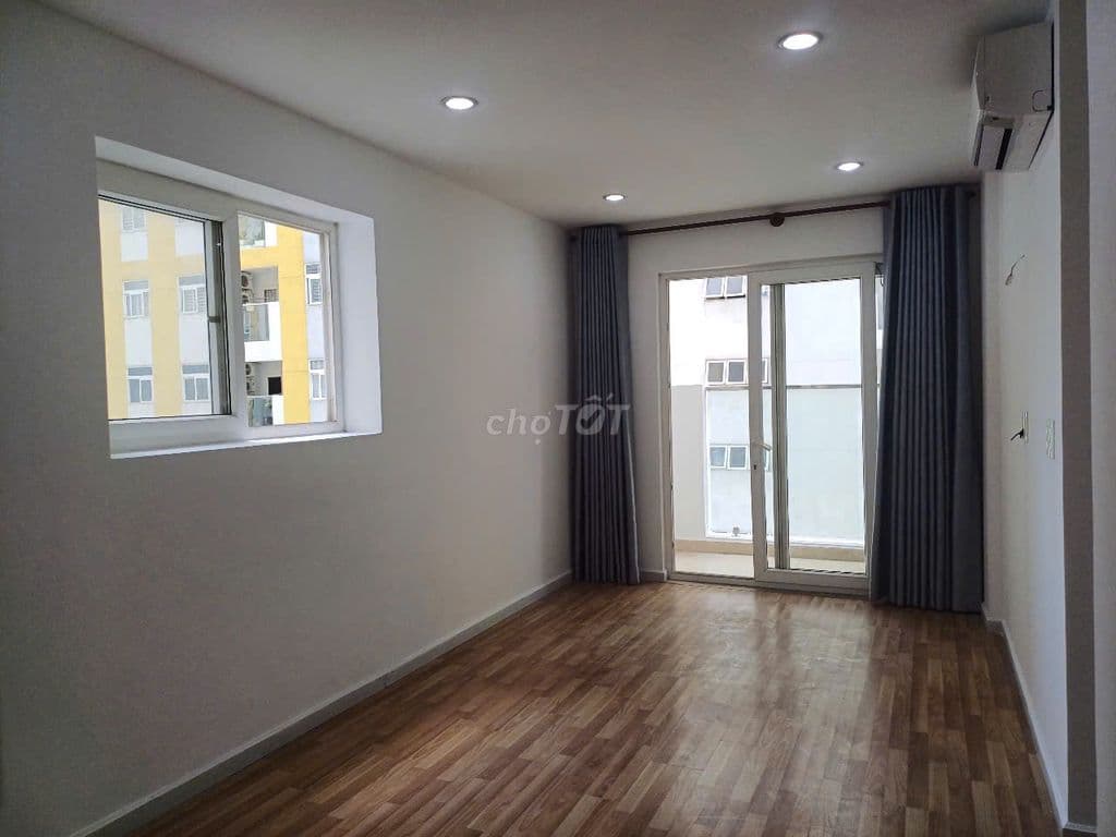 Bán căn góc 2 phòng ngủ 2WC rộng 74 m2 nhà mới vào ở ngay