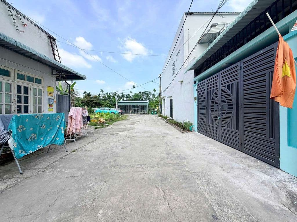 Nhà 1 lầu + tum 5x20 Full Thổ Cư, Đường betong 8m