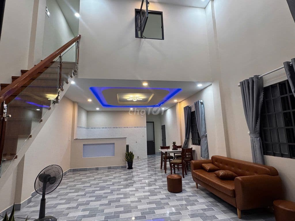 NHà đẹp gần chợ Thủ Đức hẻm cao không ngập nước giá tốt - Ảnh 2