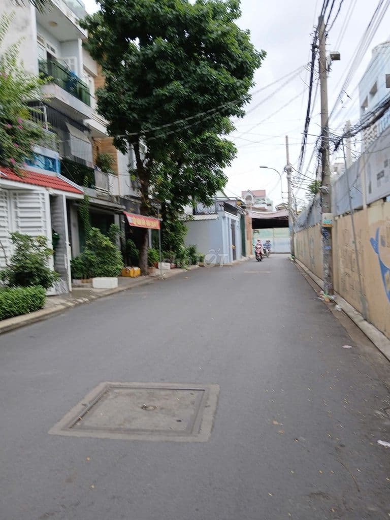 Nhà 75m2, hơn 8 tỷ, đường Lê Văn Lương Quận 7. - Ảnh 3