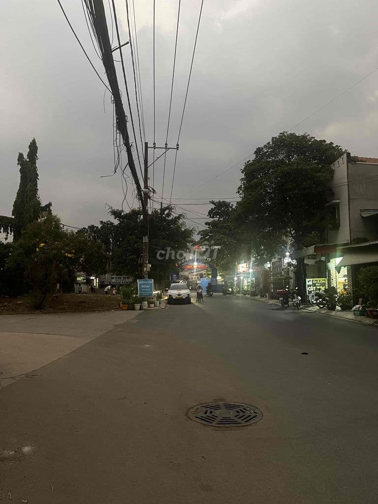 Bán nhà mặt tiền Đường số 11, Linh Xuân, Thủ Đức, 61m2 3 lầu chỉ 6,xTy - Ảnh 2