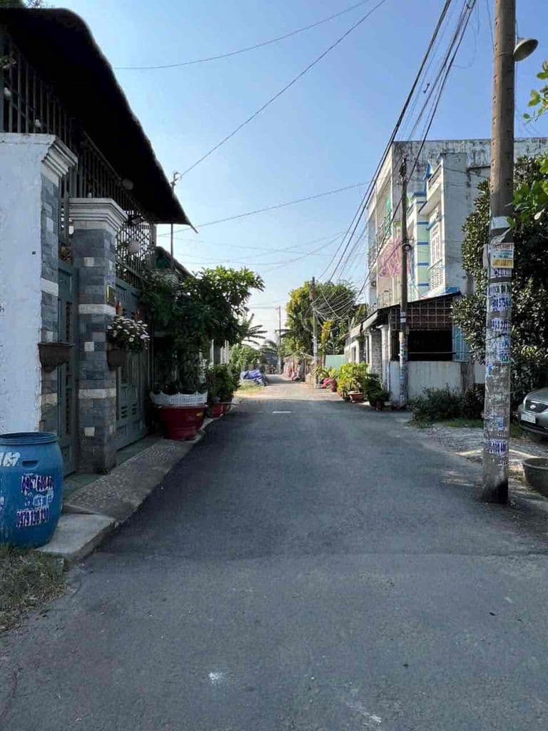bán đất 1 xuyệt Đông Thạnh 8. Đường xe hơi. Gần chợ gấu lê Văn khương. - Ảnh 2