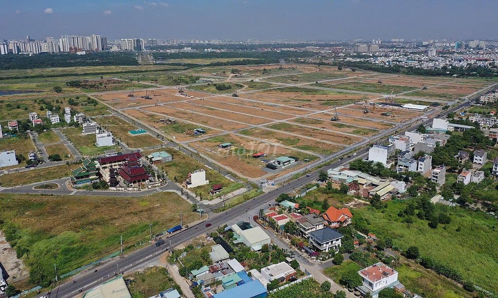 Chính chủ cần bán lô đất full thổ cư cách vinhomes 100m - Ảnh 3