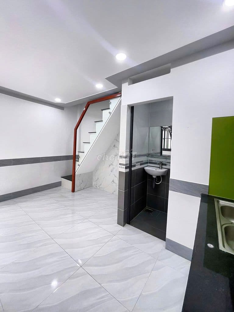 Nhà Lê Văn Khương, Quận 12. Gần bến xe buýt Thới An. Giá 898tr còn TL - Ảnh 3