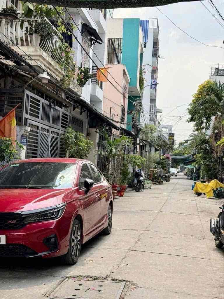 BÁN NHÀ CŨ HẺM XE HƠI ĐƯỜNG 26 THÁNG 3 GẦN AEON TÂN PHÚ