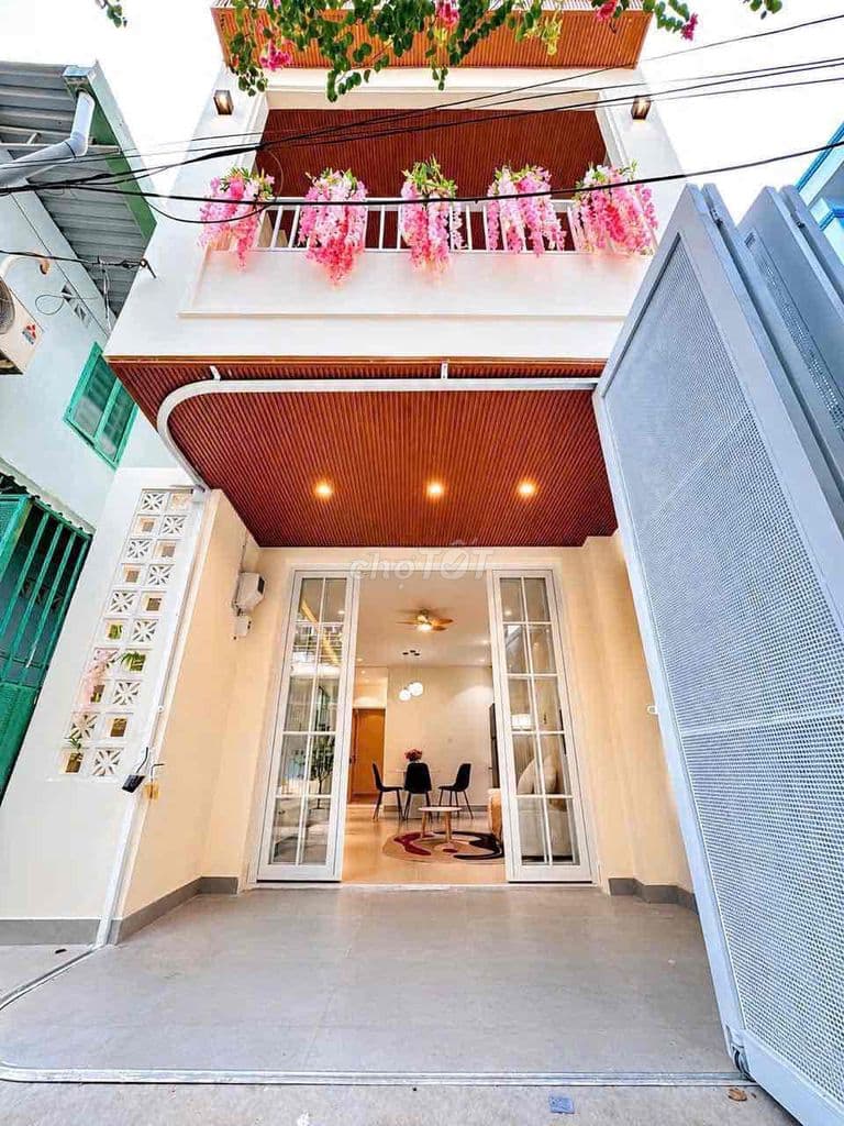 ✅Nhà mới 3 phòng ngủ hỗ trợ vay bank , dtsd 104m2, trung tâm Quận 7