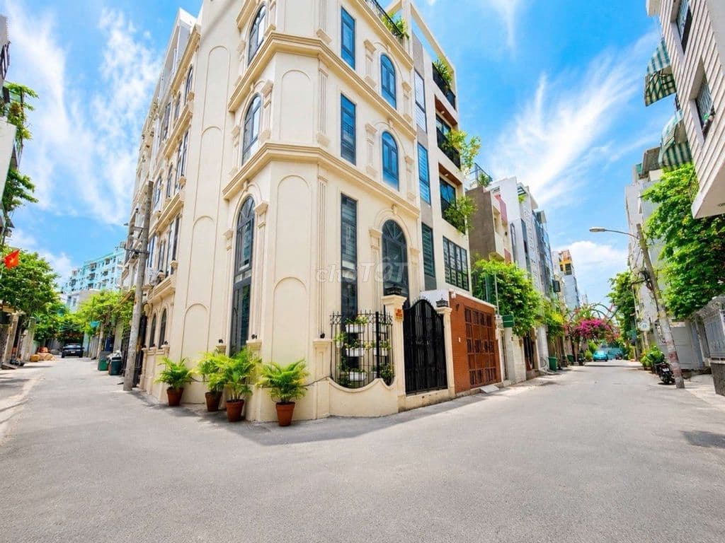 Nhà đẹp sát Phan Văn Trị