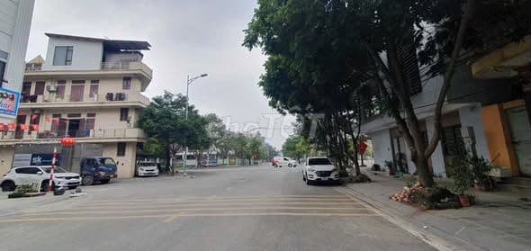 bán đất 50m2 Thượng Thanh ô tô vào đất