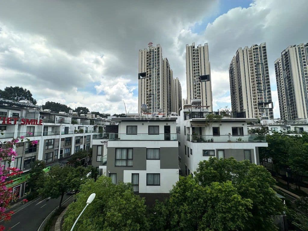 Bán nhà liền kề hà đô 3/2