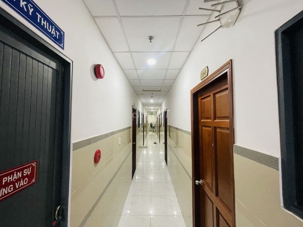 Bán toà nhà Mặt tiền Thoại Ngọc Hầu 8 tầng, thang máy, DTSD 2700 M2 - Ảnh 2