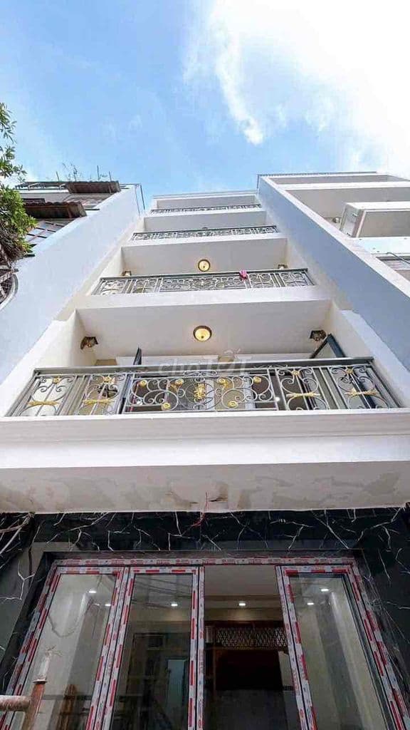 BÁN NHÀ Q4 KDC HH - KHU ĐƯỜNG SỐ Q4 Nhà 5 Tầng .4P5WC