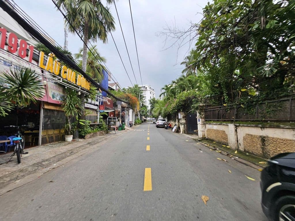 Bán Villa 502m2 Mt đường số 47, Thảo Điền, Quận 2 cũ, giá 249tr/m2.