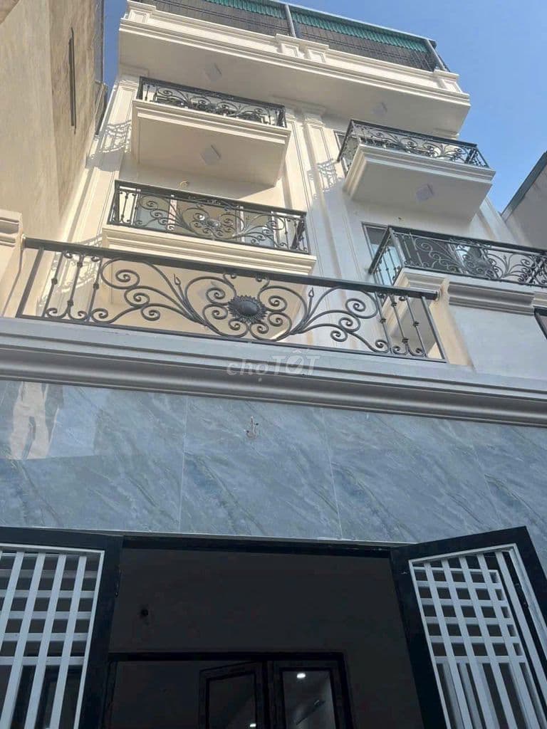 BÁN NHÀ THẠCH BÀN GẦN KĐT GARDEN CITY 40M 5 TẦNG- GIÁ NHỈNH 7 TỶ