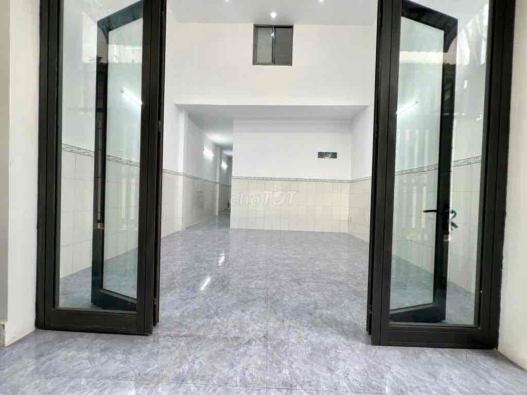 3.950 TỶ CÓ NGAY NHÀ TỈNH LỘ 10 SÁT TÊN LỬA - Ảnh 2
