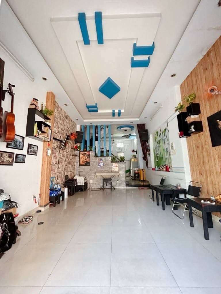 Bán nhà Khu Gò Xoài, HXH, gần mặt tiền - 3 tầng 64m2 - giá 5 tỷ