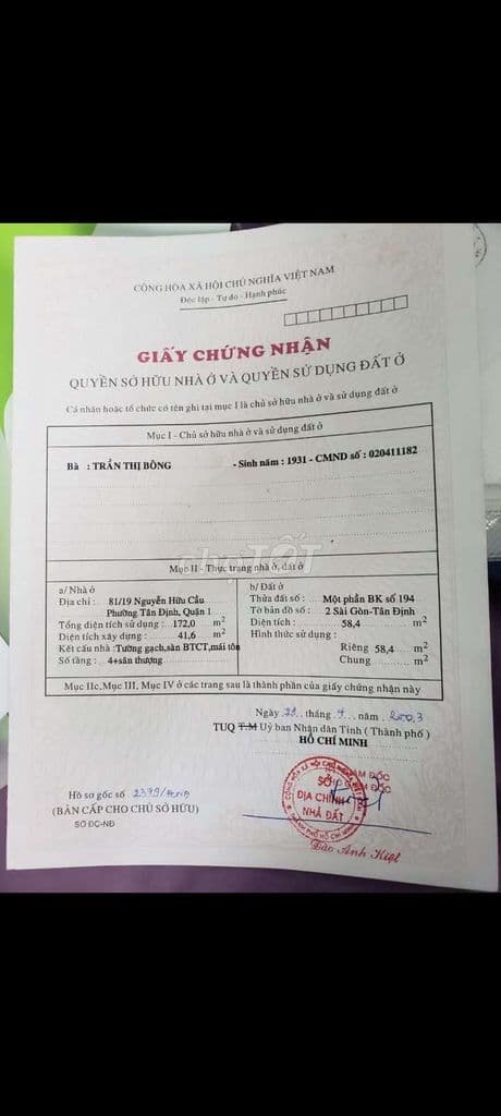 Nhà Quận 1, 2 cửa, hẻm lớn xe hơi ra vào được