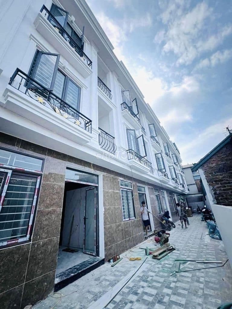 RẺ nhất Hà Nội-Nhà 3 tầng-Cho thuê tốt-Cam kết đầu tư là lãi-Chỉ 3.1tỷ
