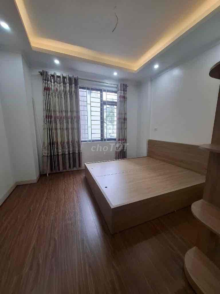 Nhà 4 tầng, lô góc, ngõ thông, oto đỗ cửa, phù hợp ở và kinh doanh - Ảnh 3