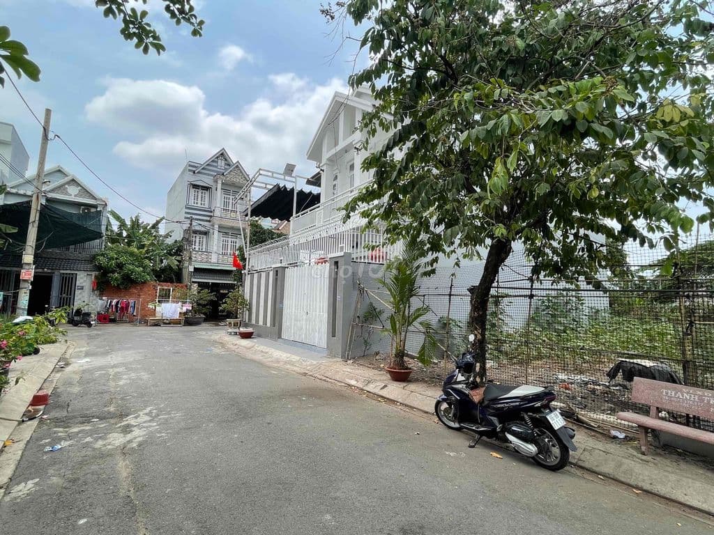 Đất 15x17m Nở Hậu 17m Sổ 256m2 - MT Nhựa 7m 1/50m Đg XTT 32 - Bà Điểm - Ảnh 2