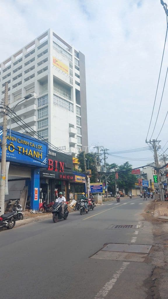 Hiếm ! Mặt Tiền Sát Kha Vạn Cân Linh Chiểu 3 Tầng 10 CHDV 30tr/Tháng