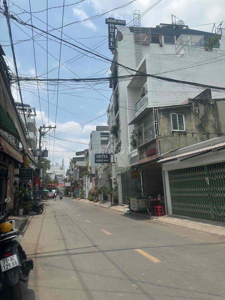 Siêu Phẩm đẹp Ngay Nguyển Văn Công Gò Vấp Giáp Phú Nh