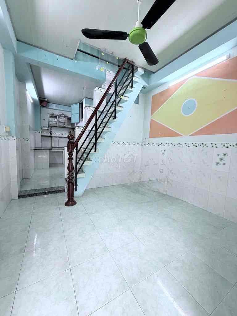 Nhà gần Lê Quang Định, chợ Bà Chiểu, Bình Thạnh -2 tầng -27m2 - 3,5Tỷ