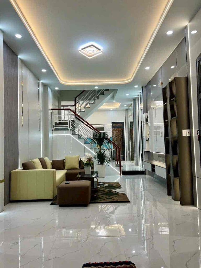 Nhà hẻm xe tải, chợ Hiệp Thành, 4x13, 2 lầu. Ô Tô đậu trong nhà. - Ảnh 2