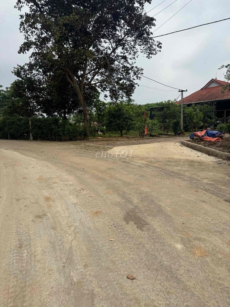 ĐẤT CHÍNH CHỦ GIÁ 2 TỶ 100m FULL THỔ Ô TÔ TRÁNH