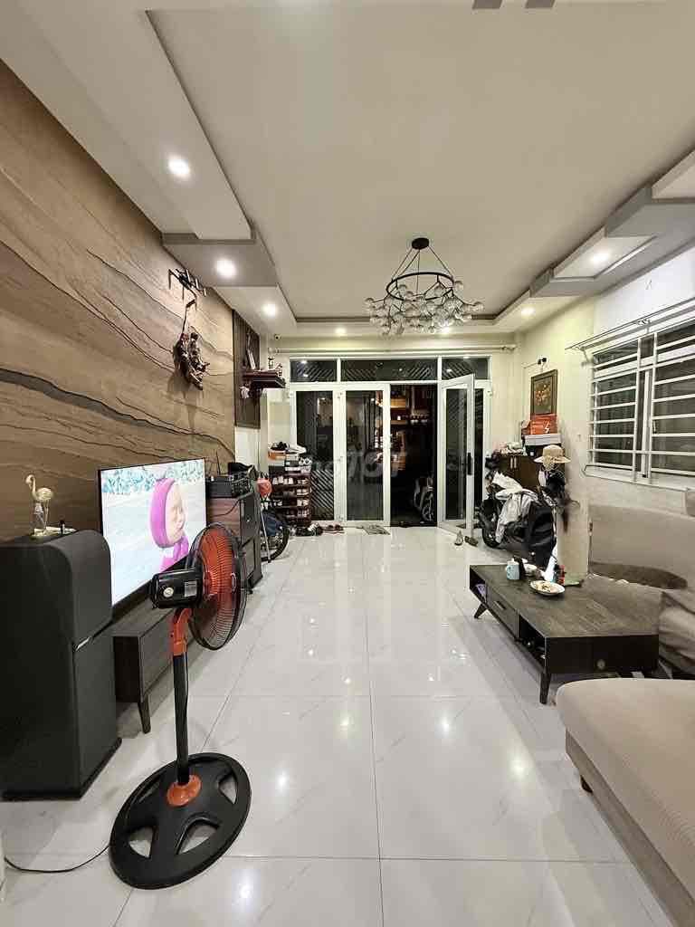 Khu hiếm nhà bán Trương Quốc Dung - Cạnh HXH - DT (4.1 x13m) - 5PN