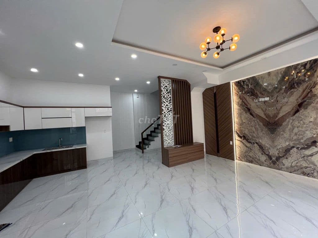 Vừa giảm giá 400tr - Nhà mới XD vào ở ngay - HXH LK 8-9, P. BHHA - Ảnh 2