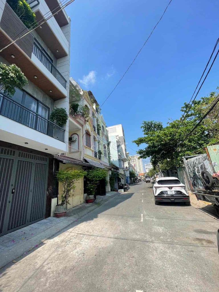 NHÀ PHỐ CÓ THANG MÁY KHU DÂN TRÍ CAO, AN NINH - GẦN LOTTE MART QUẬN 07 - Ảnh 2