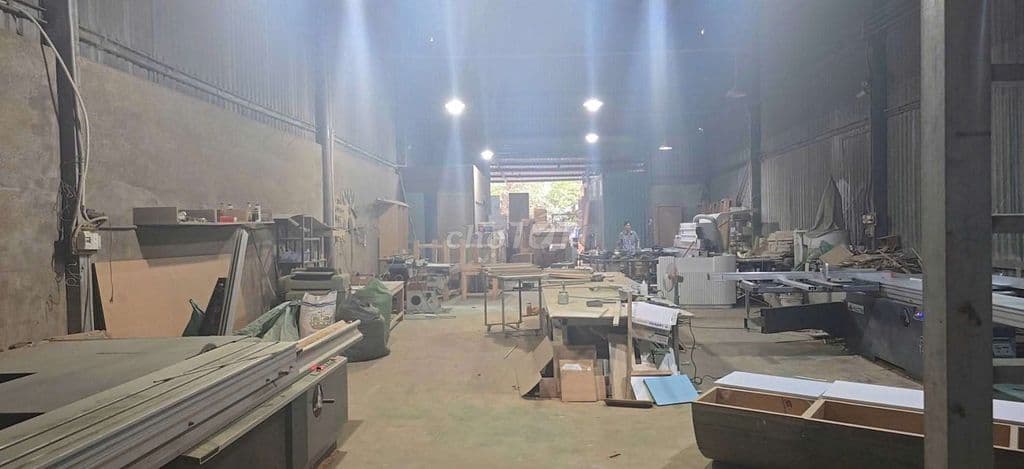 Sang nhuong xuong moc 230m quan 12 gia re