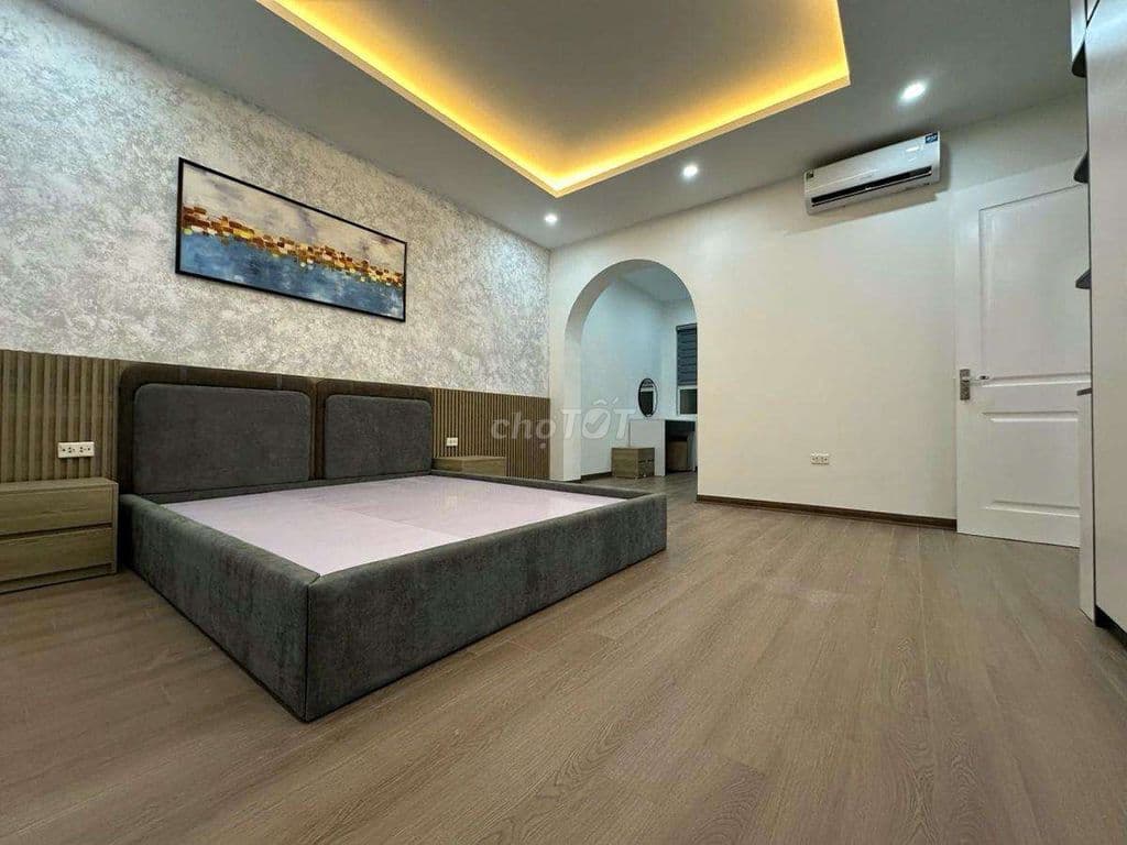 CÓ 102! Bán căn hộ Trần Quốc Hoàn_Xuân Thủy _ Lô góc_ 120m*3pn_ 4.x - Ảnh 3