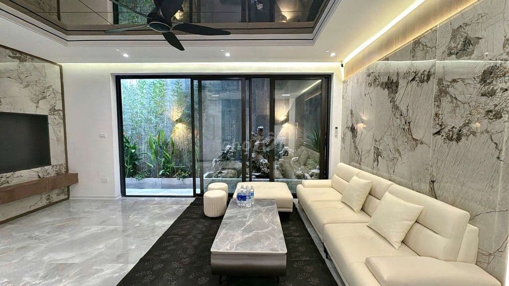 HOÀNG VĂN THÁI .50 M.6 TẦNG THANG MÁY.NGÕ GẦN ÔTÔ.. HƠN 14 TỶ.