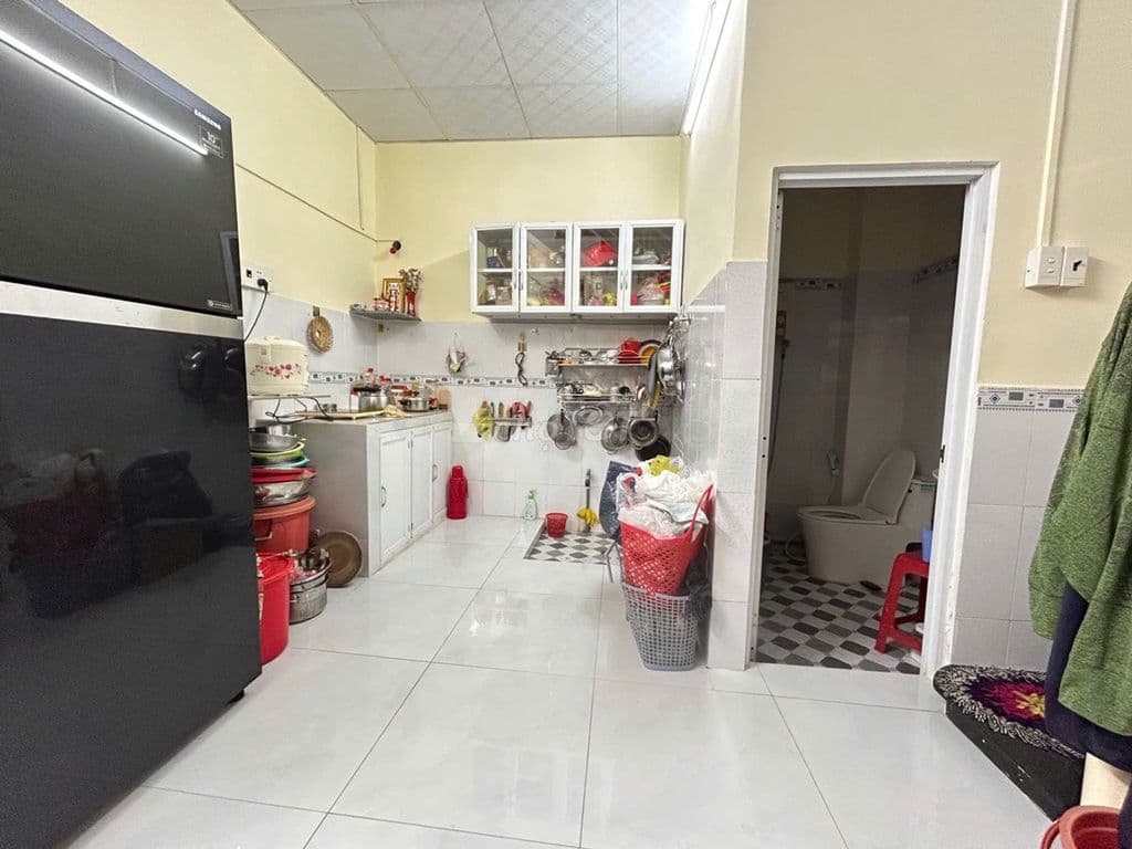 Bán nhà Dương Bá Trạc , ô tô đậu trước cửa, ngang 4x11, giá 4,5 Tỷ - Ảnh 3