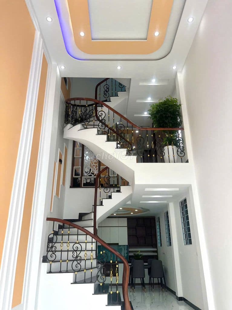 BÁN NHÀ 5 TẦNG LÔ GÓC 50M2 TẠI VIN OLYMPIC – GIÁ 6.8 TỶ