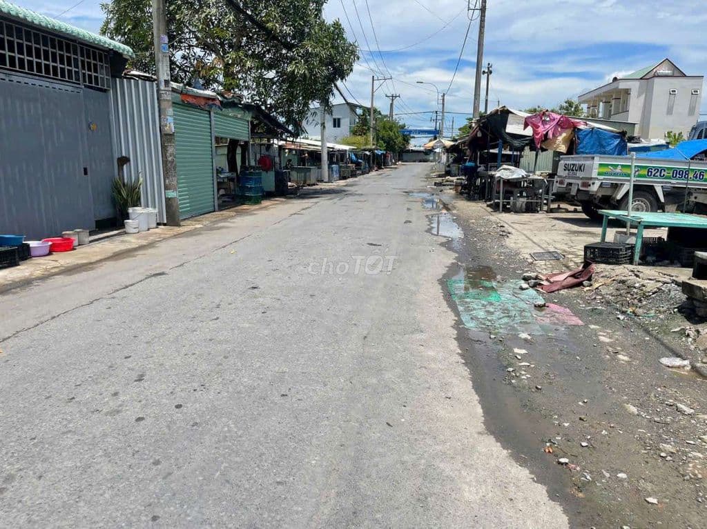 Bán đất phù hợp làm nhà vườn 2300m có 600m thổ cư.