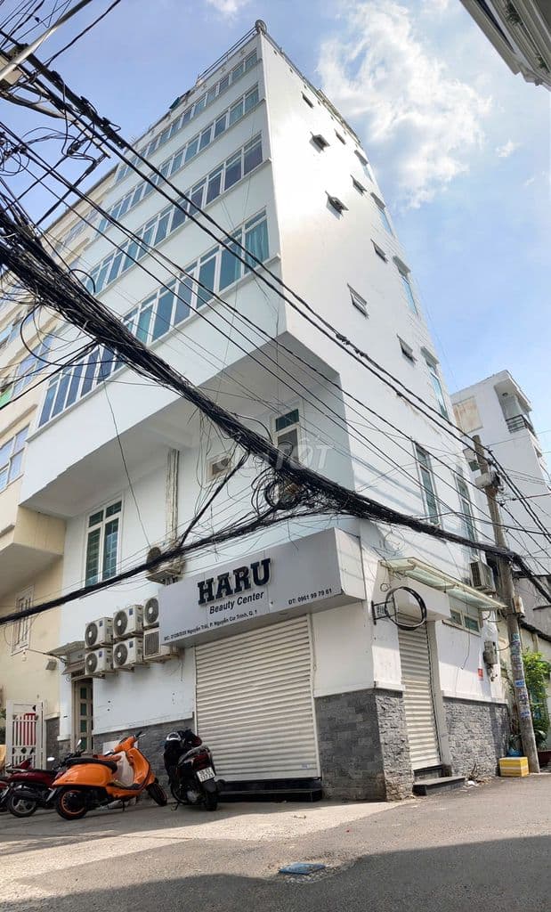 Bán nhà góc 2 HXH 212B Nguyễn Trãi,Quận 1.DT:5.5x8m (6 Tầng+thang máy) - Ảnh 2