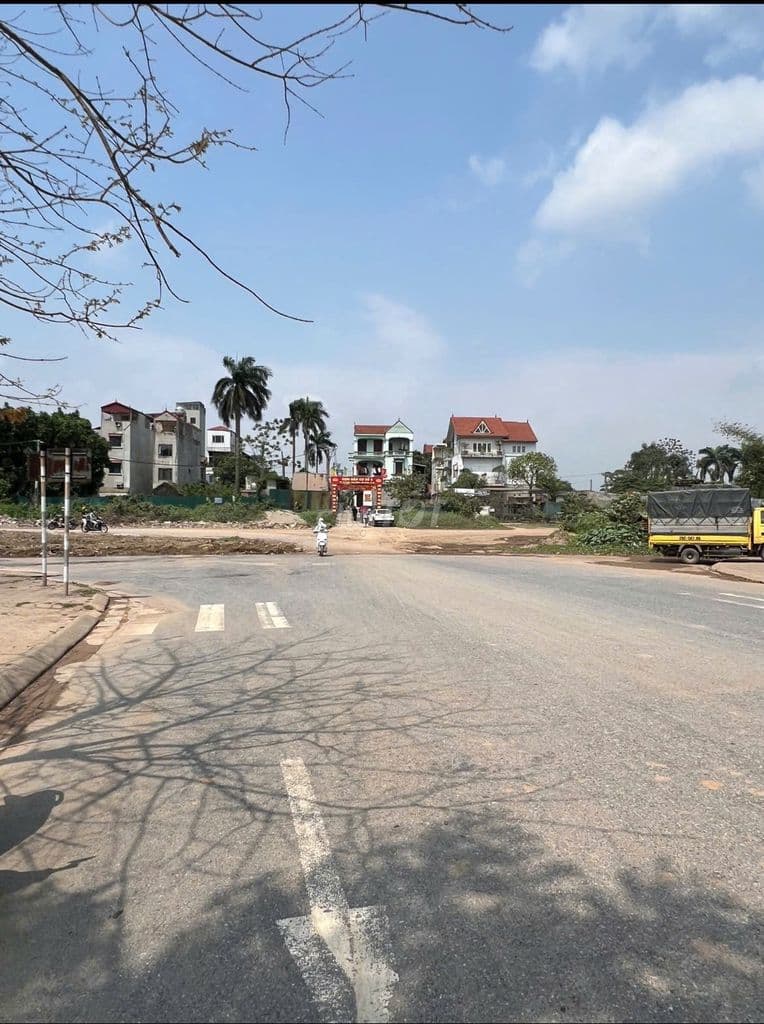PHỐ VIÊN – ĐÔNG NGẠC – GẦN ĐẠI HỌC MỎ ĐỊA CHẤT, MẶT TIỀN RỘNG.