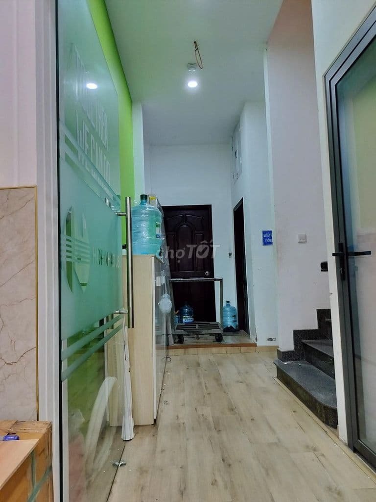 Bán nhà 4 tầng ngang 5m hiếm có - miễn trung gian