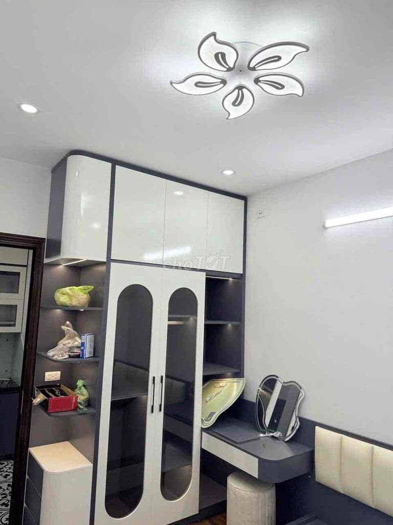 Chính chủ bán căn hộ chung cư Việt Hưng - Ảnh 2