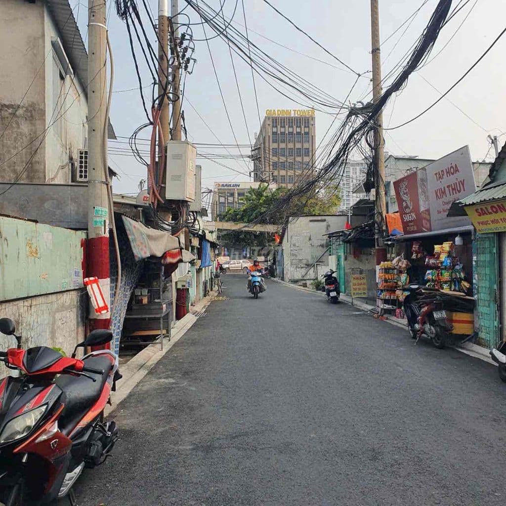 NHÀ CẤP 4 NGANG 7M CÁCH QL13 30M, NGAY DS7 HIỆP BÌNH, THÔNG VẠN PHÚC - Ảnh 2