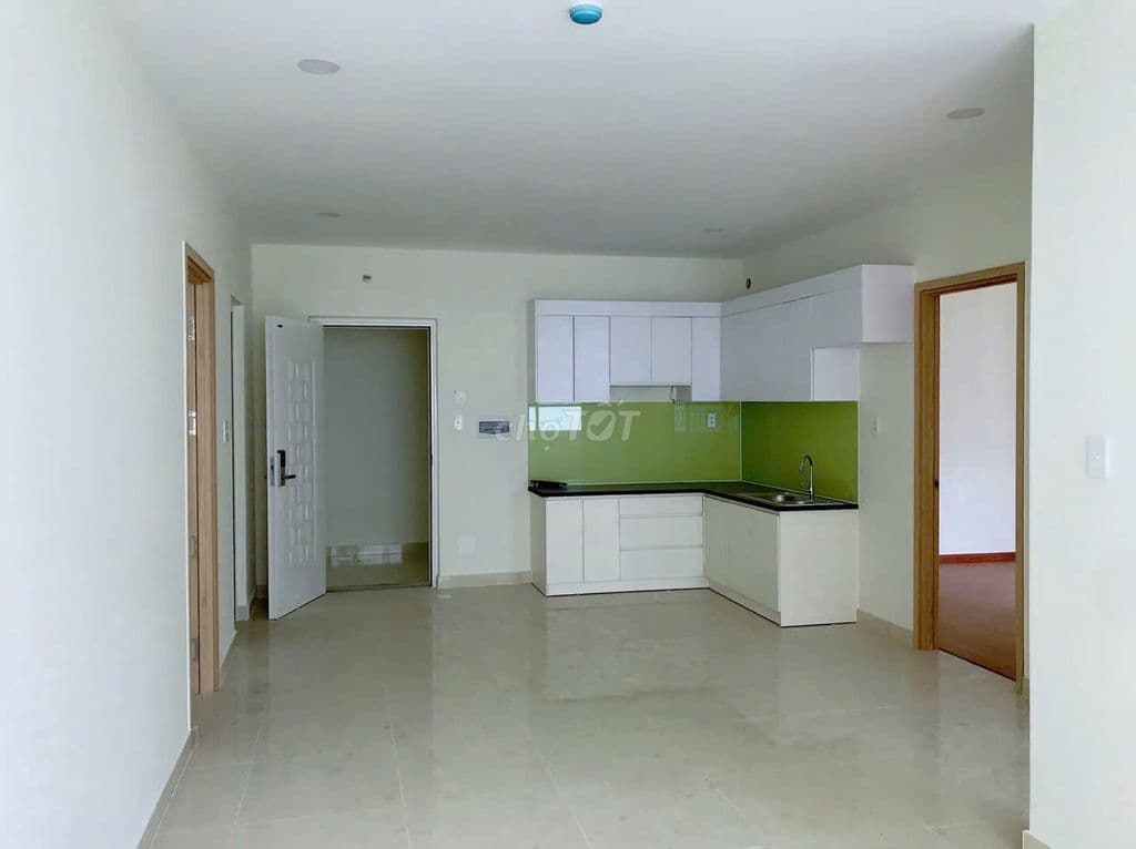 Căn 3 phòng ngủ Cần bán. Chỉ 2,860 tỷ. LH HƯƠNG XEM NHÀ !